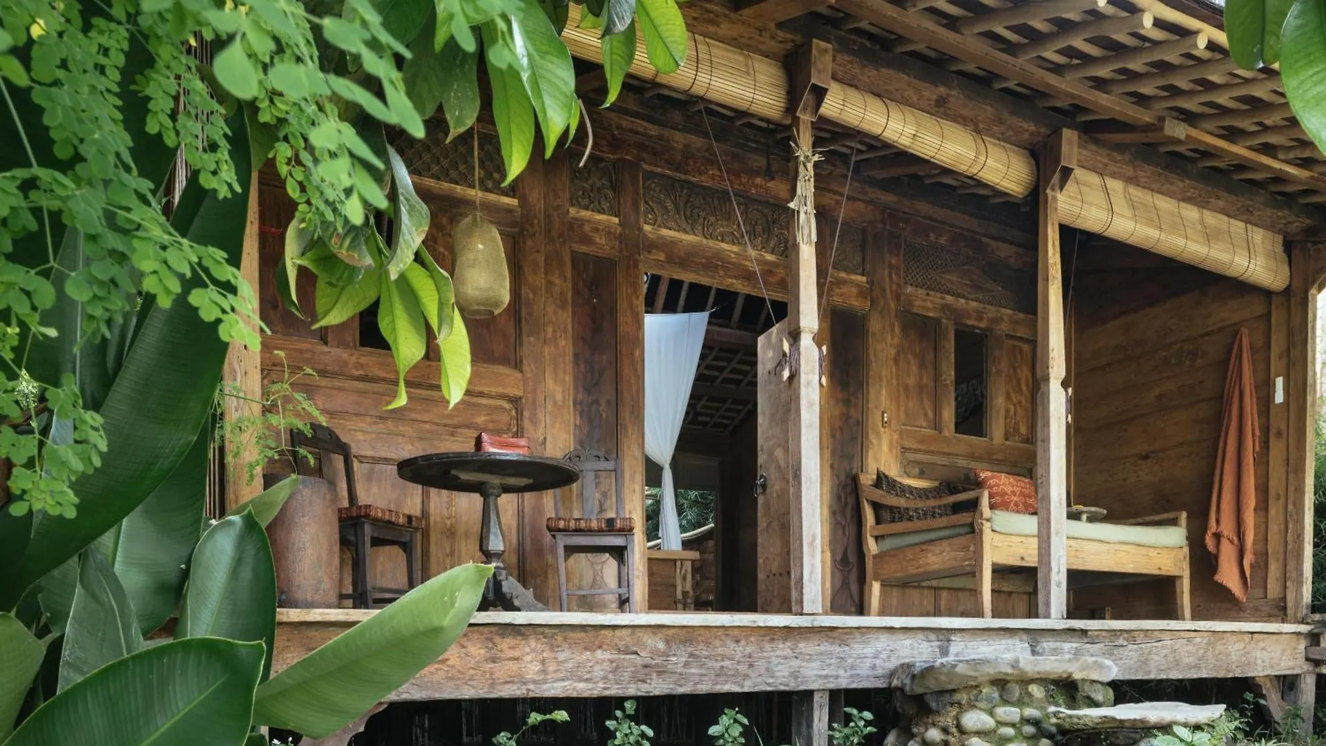 Bambu Indah Resort Ubud 5*,