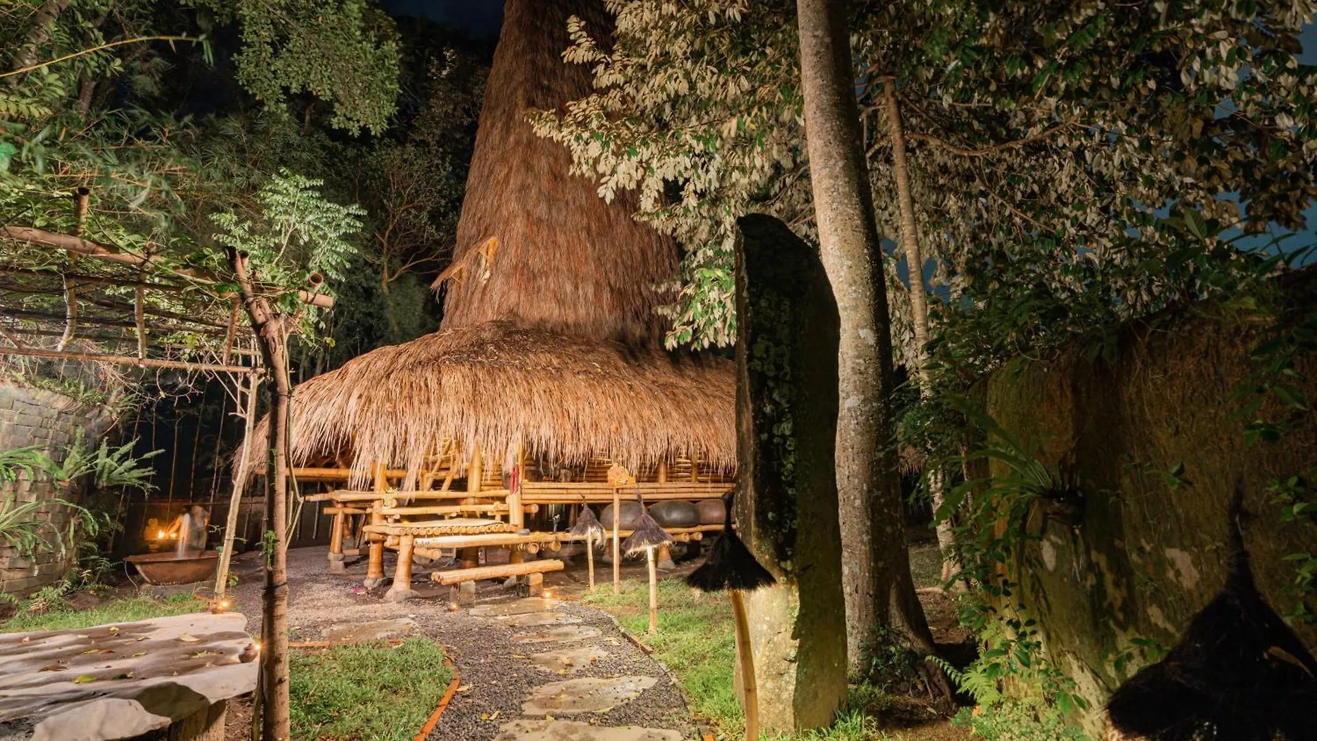 Bambu Indah Resort Ubud 5*,  Endonezya