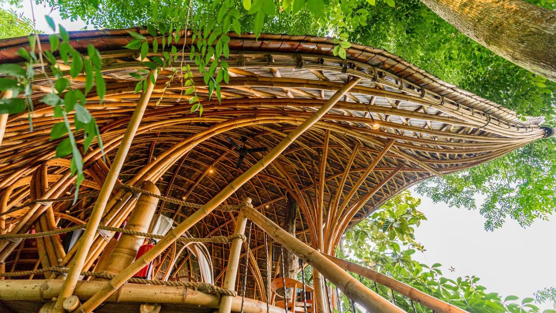 Bambu Indah Resort Ubud 5*,