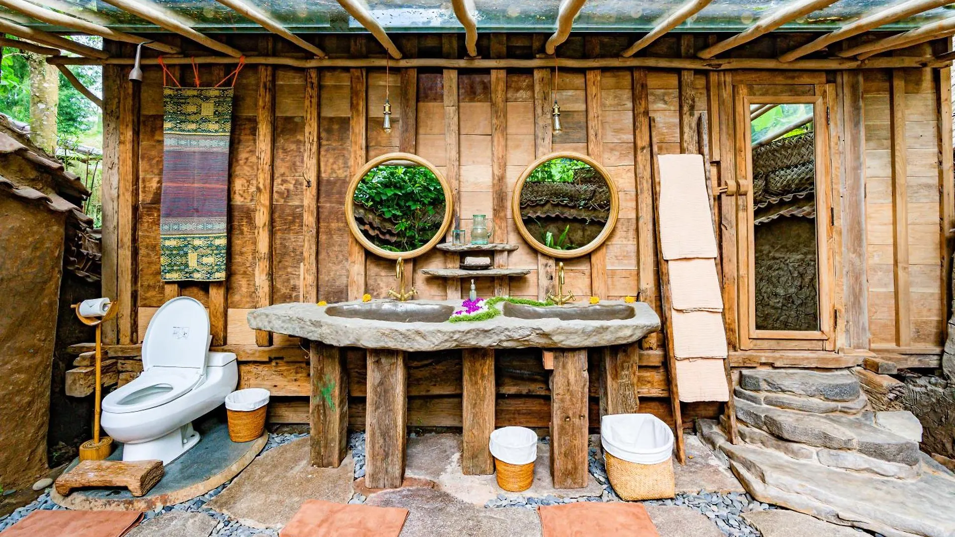 Bambu Indah Resort Ubud 5*,
