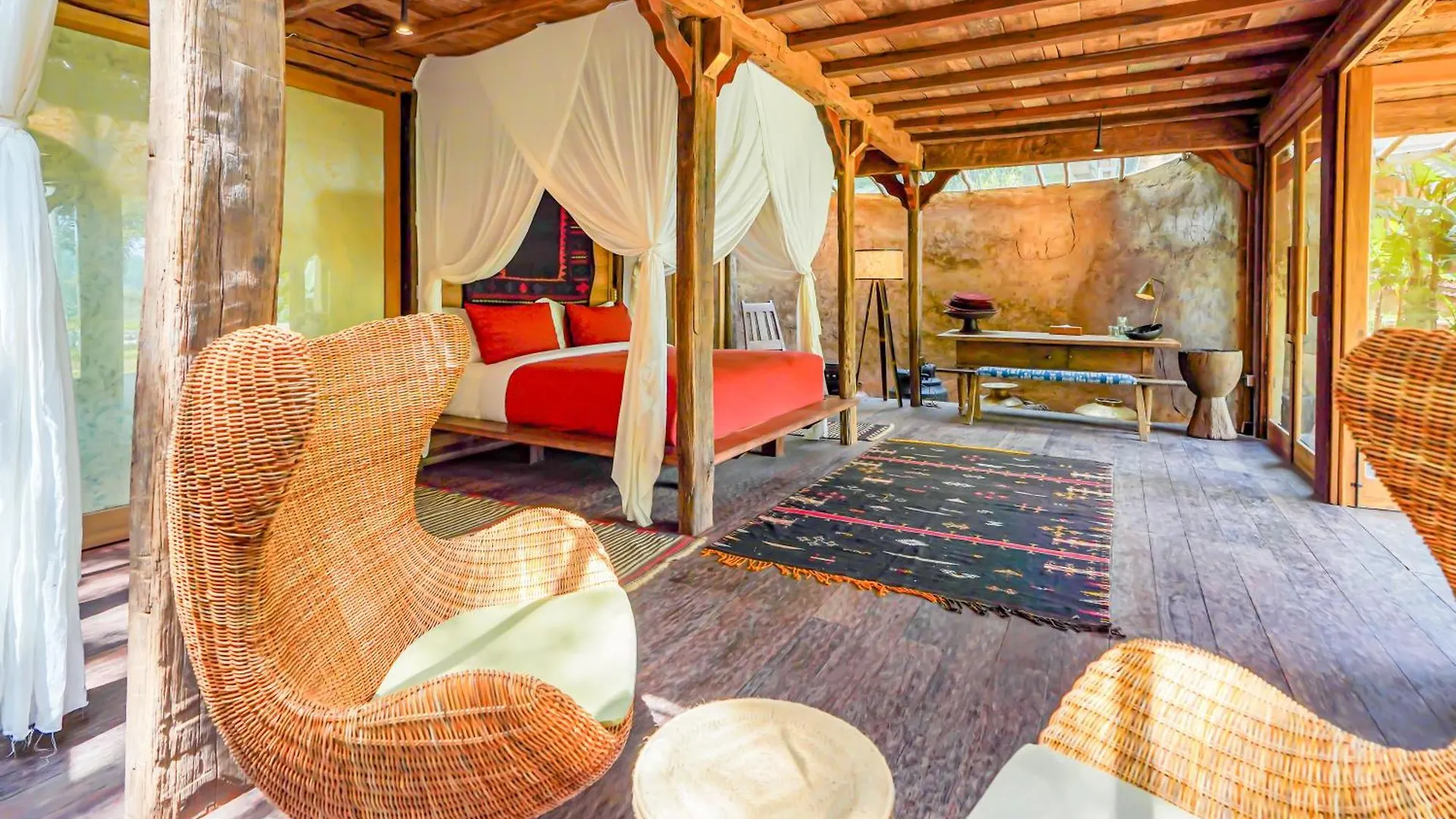 Bambu Indah Resort Ubud 5*,